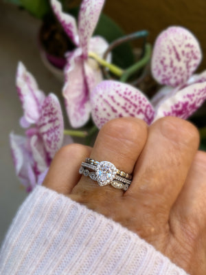 Engagement ring Pear shape ring sterling silver,3 ring set Dainty ring