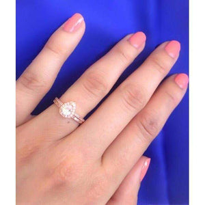 Rose Gold Teardrop Engagement Ring Set