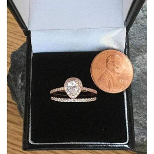 Rose Gold Teardrop Engagement Ring Set